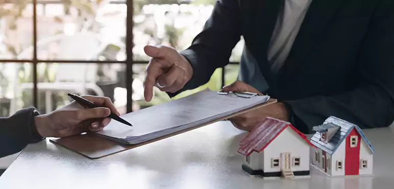 We Buy Houses in Any Condition in Gilbert, AZ – No Repairs, No Hassle!